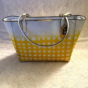 Coach white/sunglow bag